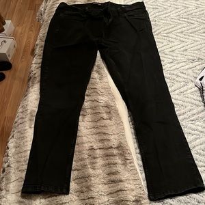 New Kenneth Cole Black Jean 42x30